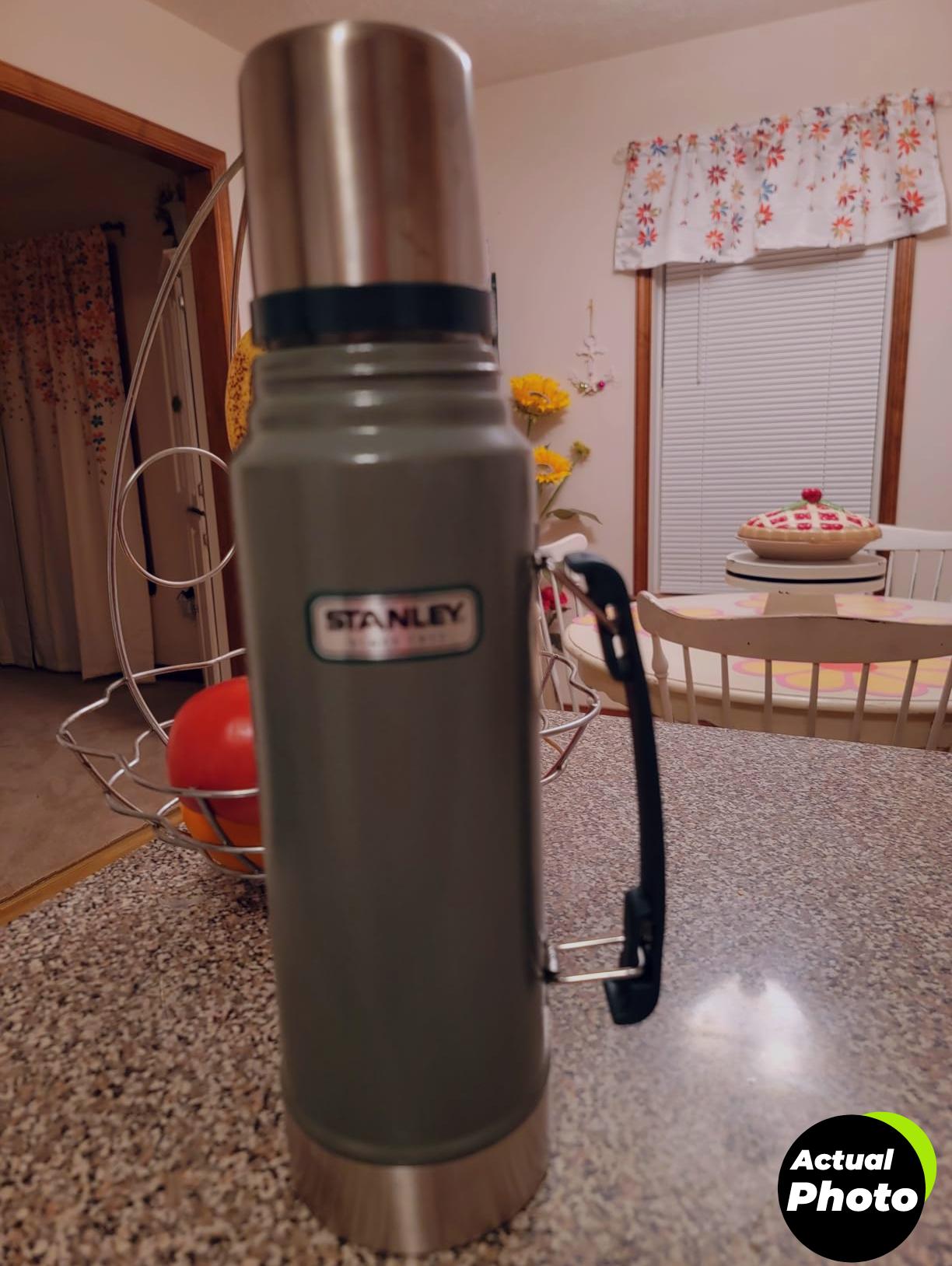 stanley-vacuum-bottle-green-1-1qt-foto-1